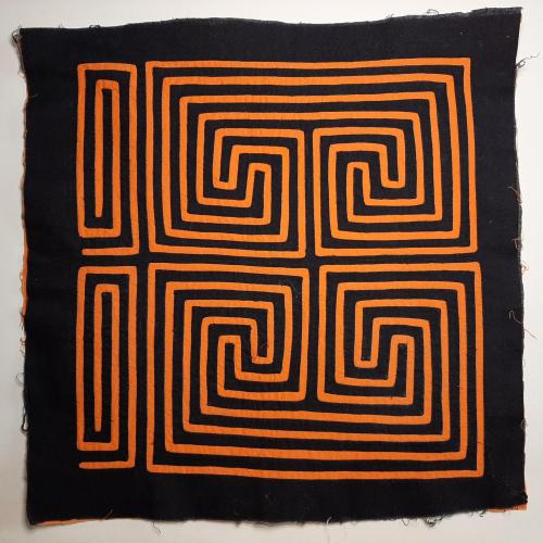 Mola 23 - Motifs géométriques