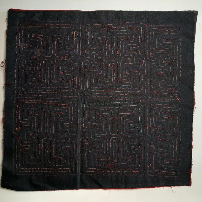 Mola 42 - Motifs géométriques